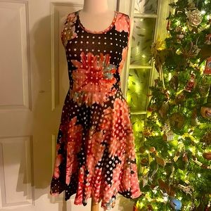 Lularoe dress style Nicki size M nwt
